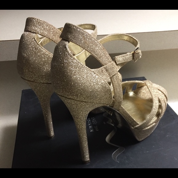 Gold sparkly heels - Picture 2 of 2